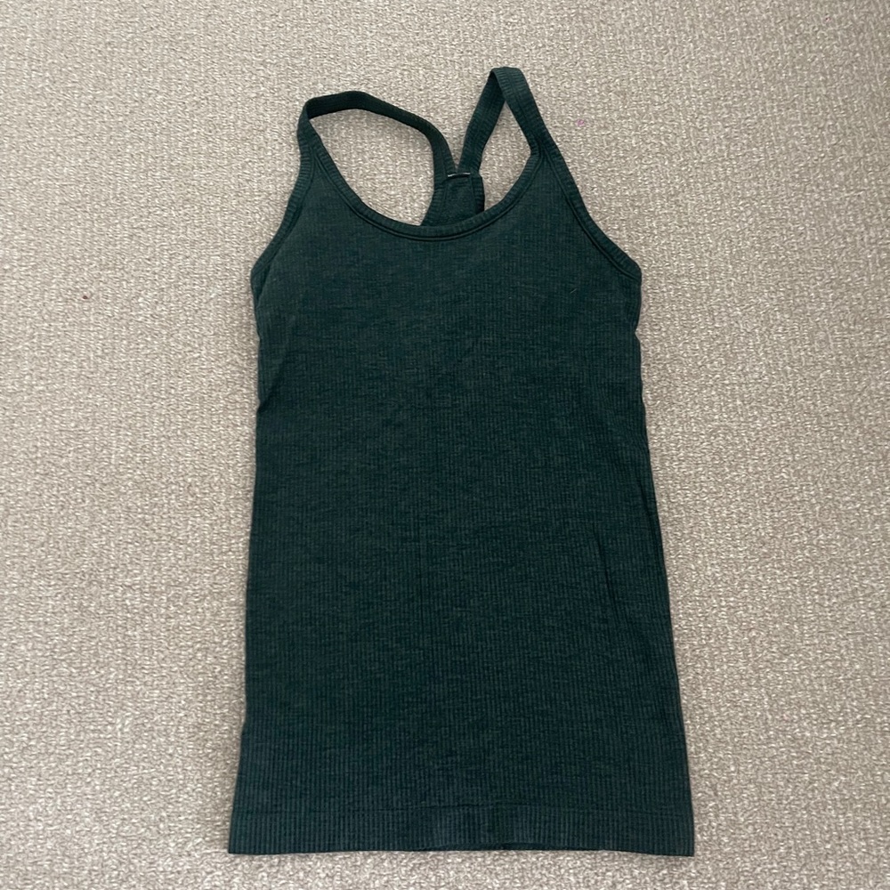 Lululemon ebb to street tank green size 4 full length great condition